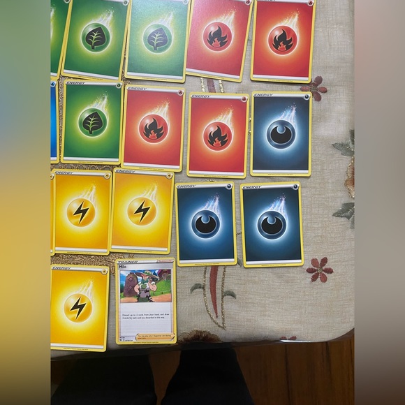 Pokémon card bundle - Picture 11 of 14